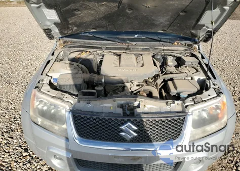 2007 Suzuki Grand Vitara Luxury z USA, uszkodzony, nr VIN JS3TD947X74200935